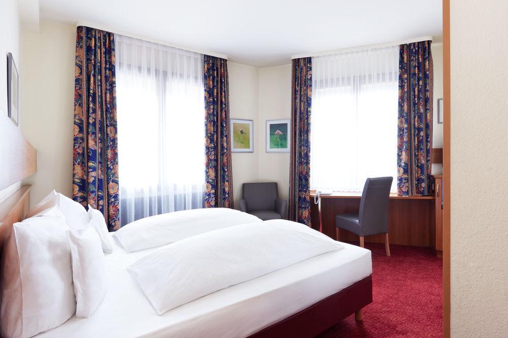 Doria Hotel Dusseldorf Exterior photo