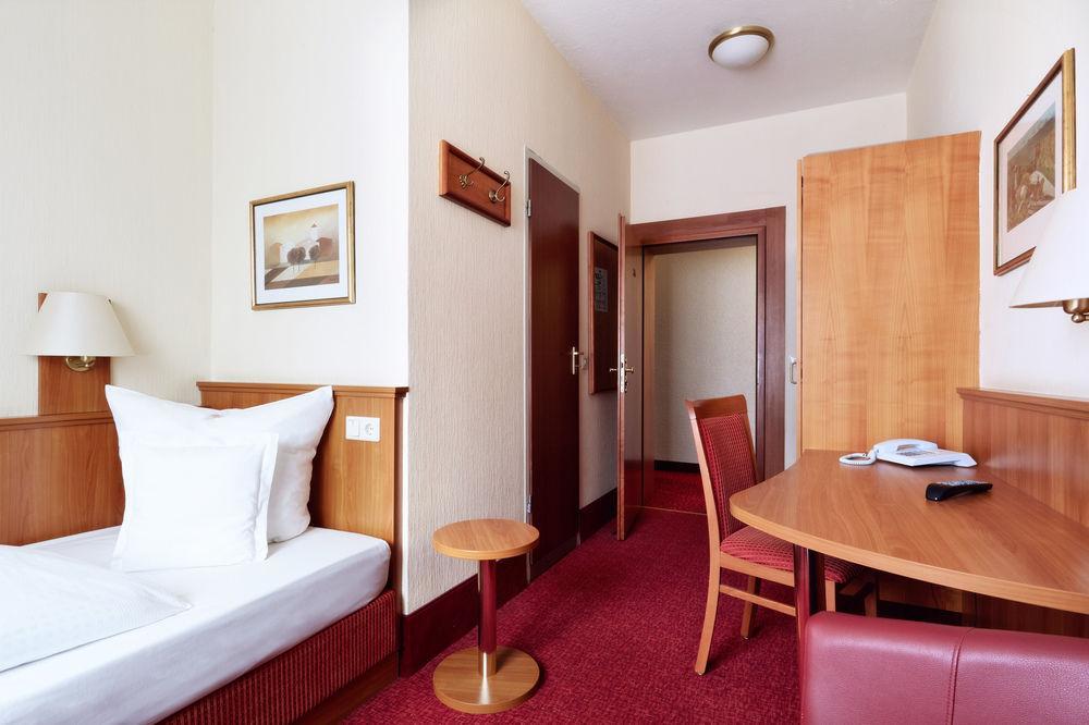 Doria Hotel Dusseldorf Exterior photo